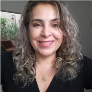 Ana Paula Batistute especialista em comunicação integrativa